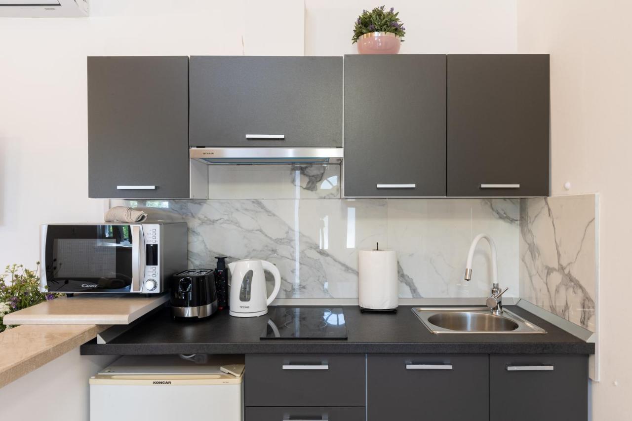 Apartments Roza Mlini Zewnętrze zdjęcie